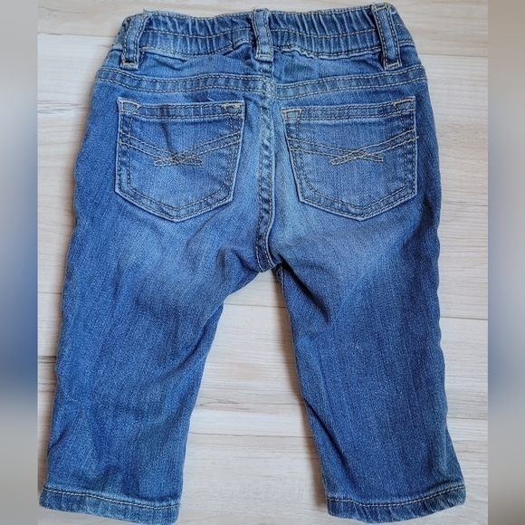BABY Gap jeans | 3-6 month | heart knee detailing | - Picture 3 of 8
